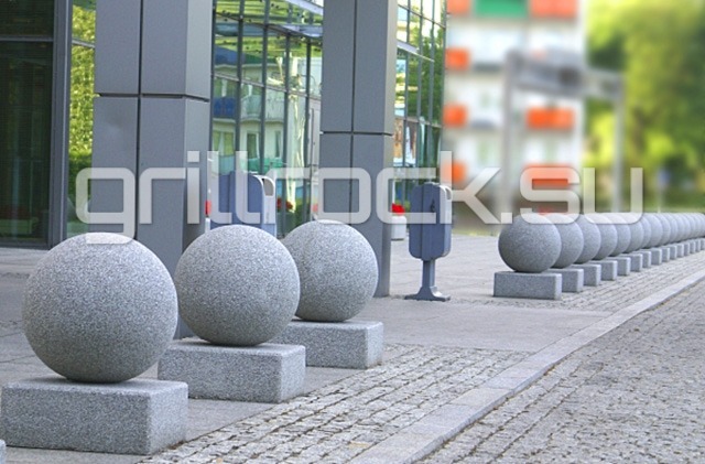 Ограничитель парковки «Сфера 2» бетонный уличный с каменной крошкой